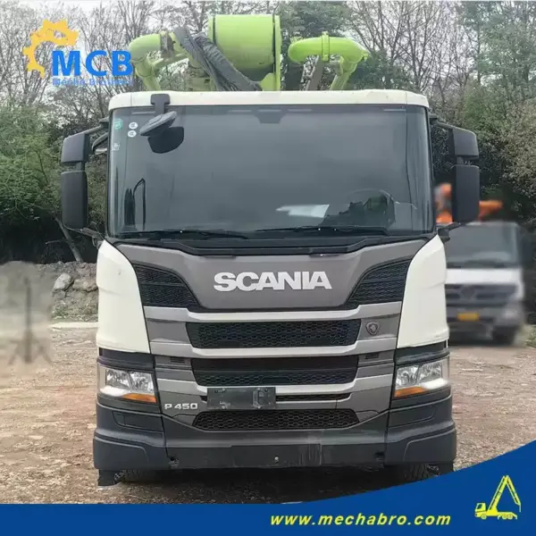 No. 240423P452, 2020 Zoomlion 63m concrete pump truck