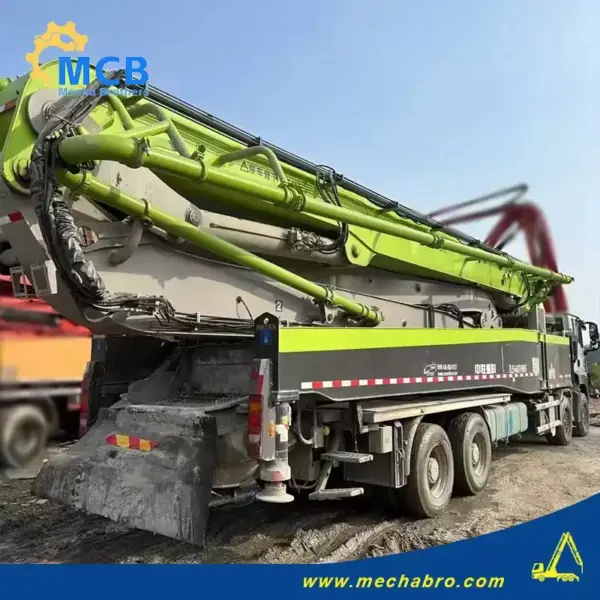 1718698871714394.jpg.webp No. 240428P457, 2022 Zoomlion 62m concrete pump truck