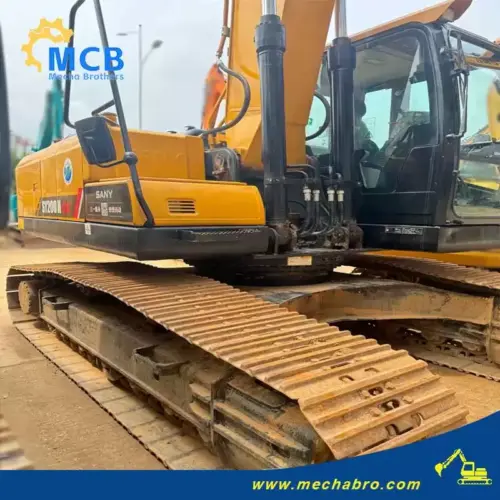 No. 240718E005, 2022 Sany 200 Excavator