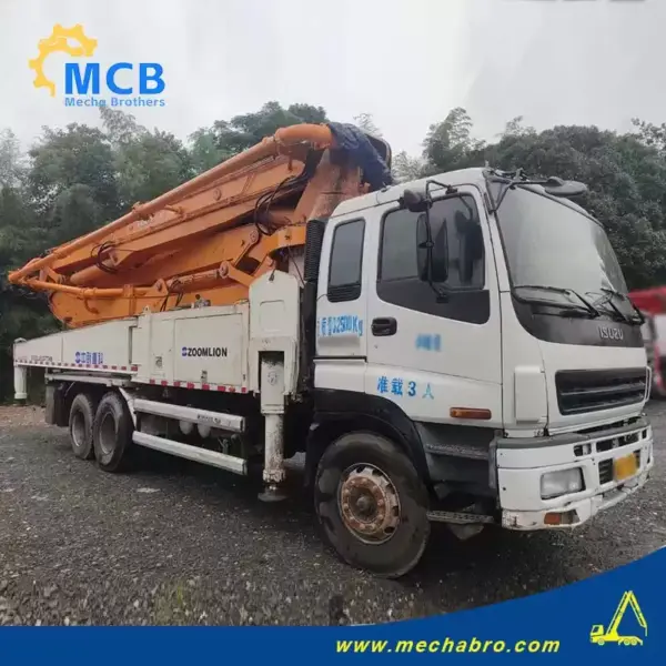 No. 240726P535, 2014 Zoomlion 47m concrete pump truck