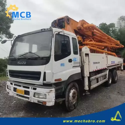 No. 240726P535, 2014 Zoomlion 47m concrete pump truck