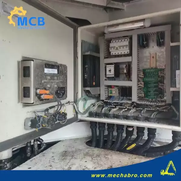 No. 240726P535, 2014 Zoomlion 47m concrete pump truck