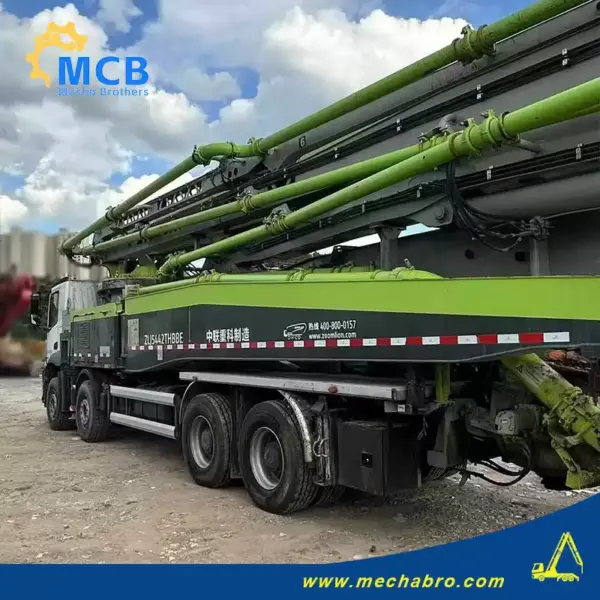 No. 240806P541, 2020 Zoomlion 59m concrete pump truck