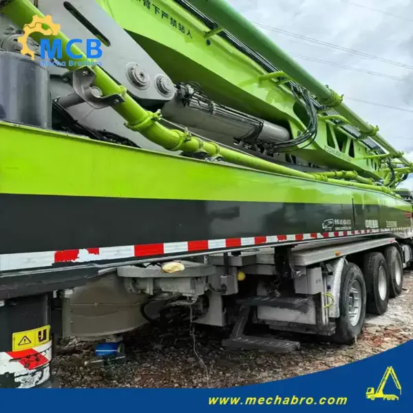 No. 240806P542, 2022 Zoomlion 70m concrete pump truck