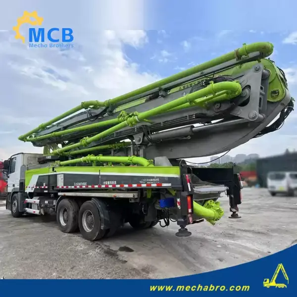 No. 240815P550, 2018 Zoomlion 49m concrete pump truck