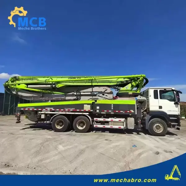 No. 240821P554, 2020 Zoomlion 49m concrete pump truck