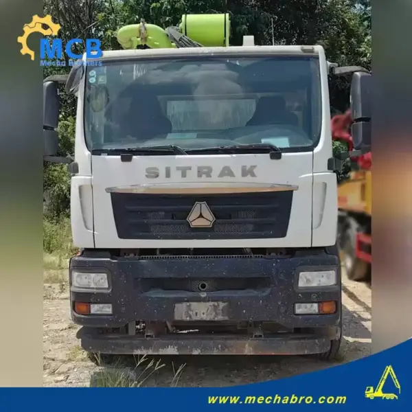 No. 240829P563, 2021 Zoomlion 40m concrete pump truck