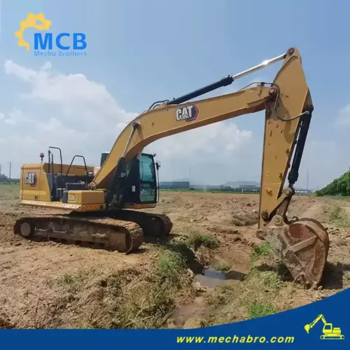 No. 240903E008, 2020 CAT 320 Excavator