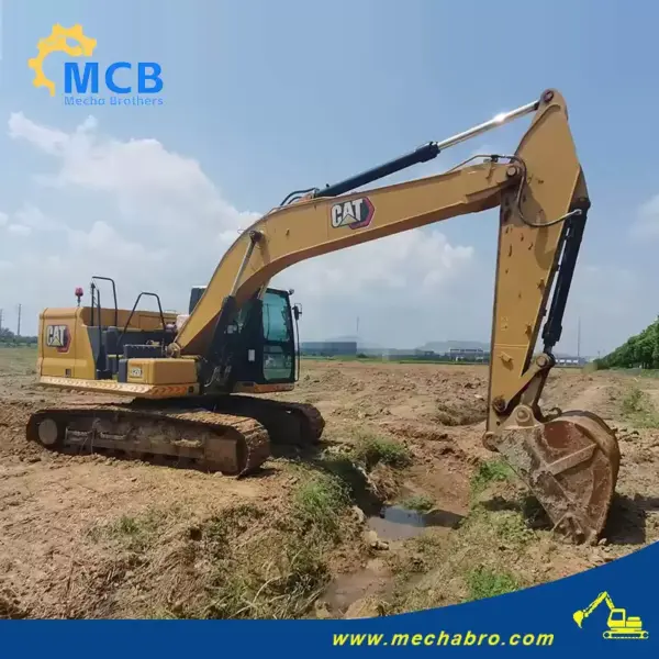 No. 240903E008, 2020 CAT 320 Excavator