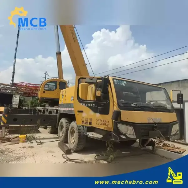 No. 240910C007, 2013 XCMG 130T Truck Crance