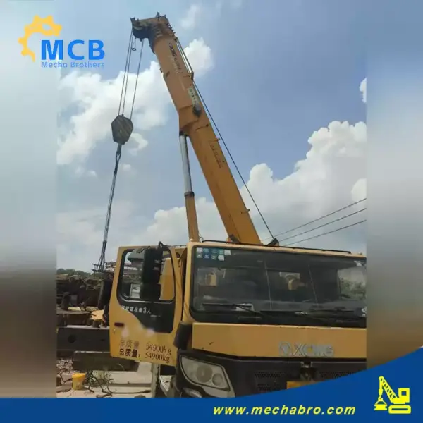 No. 240910C007, 2013 XCMG 130T Truck Crance