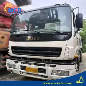 No. 240920P580, 2011 Zoomlion 37m concrete pump truck