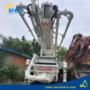 No. 240920P580, 2011 Zoomlion 37m concrete pump truck