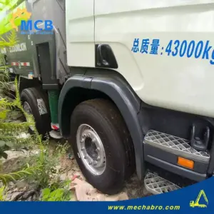 No.240920P581, 2013 Zoomlion 56m concrete pump truck