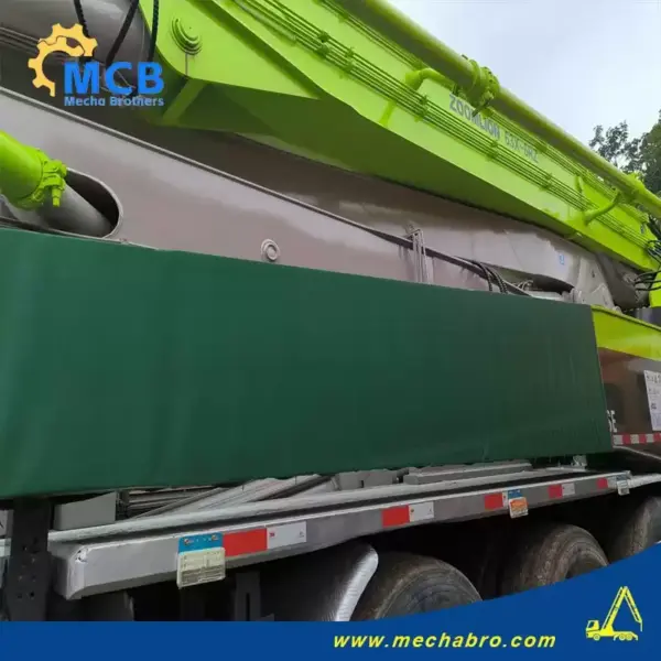 No. 240920P582, 2012 Zoomlion 63m concrete pump truck