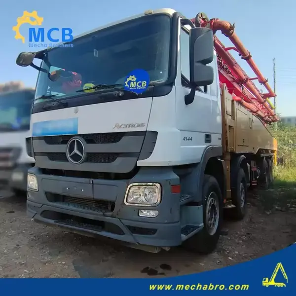 No. 240923P586, 2019 Sany 56m concrete pump truck