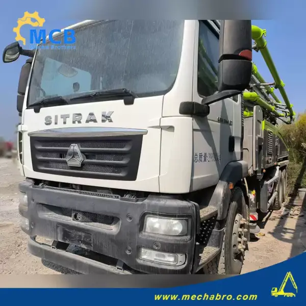 No. 241012P591, 2022 Zoomlion 43m concrete pump truck