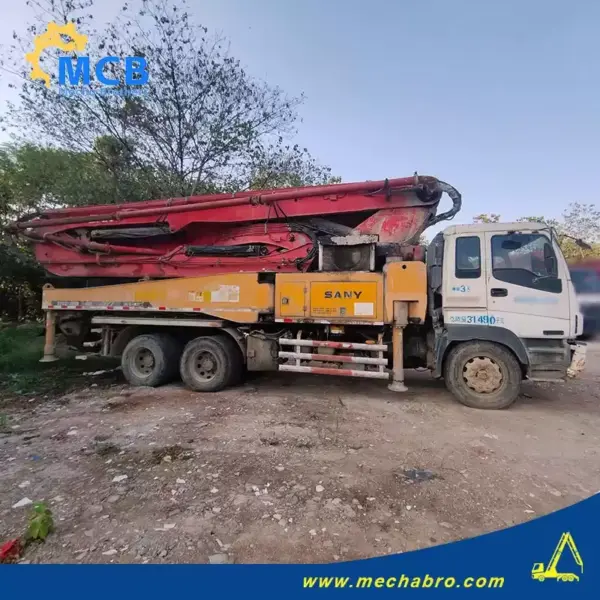 No. 241014P594, 2012 Sany 46m concrete pump truck