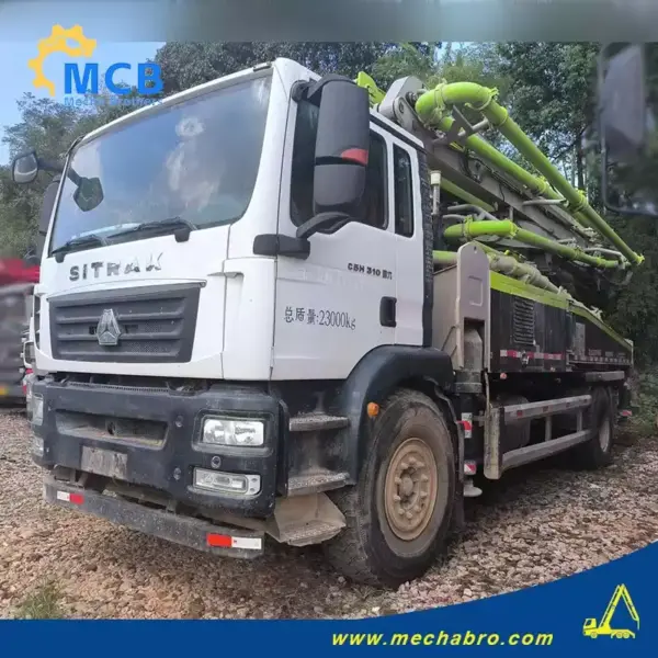 No. 241101P604, 2022 Zoomlion 38m concrete pump truck