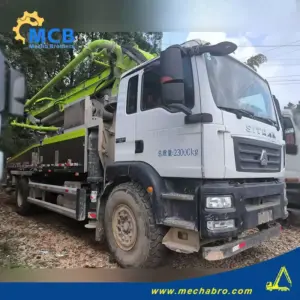 No. 241101P604, 2022 Zoomlion 38m concrete pump truck