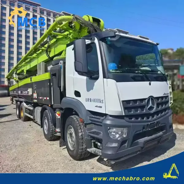 No. 241107P609, 2021 Zoomlion 62m concrete pump truck