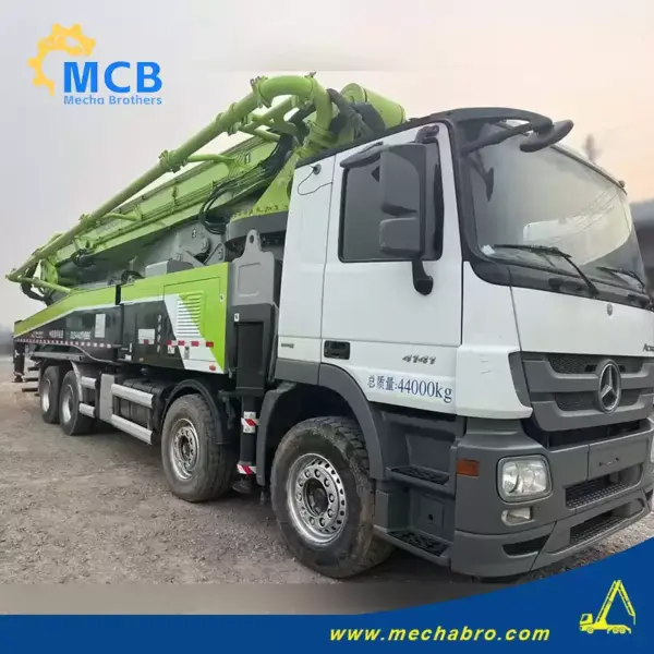 No. 241128P623, 2019 Zoomlion 56m Concrete Pump Truck