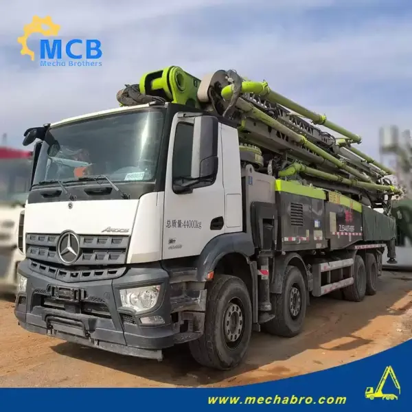 No. 241220P638, 2022 Zoomlion 62m Concrete Pump Truck