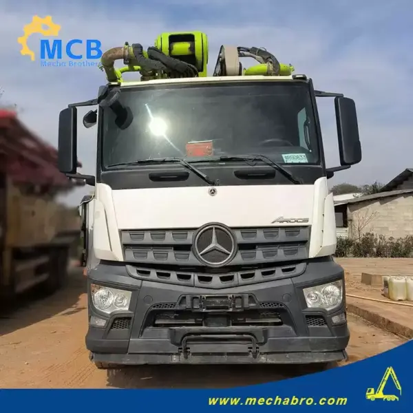 No. 241220P638, 2022 Zoomlion 62m Concrete Pump Truck