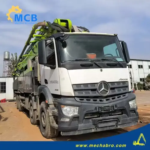 No. 241220P638, 2022 Zoomlion 62m Concrete Pump Truck