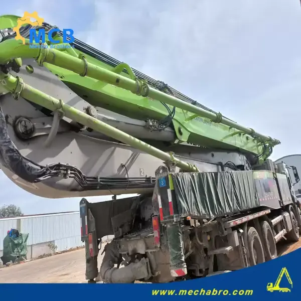 No. 241220P638, 2022 Zoomlion 62m Concrete Pump Truck