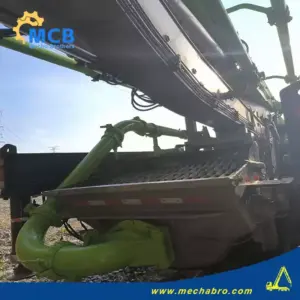 1736302452847119.jpg.webp 250107P649, 2017 Zoomlion 47m Concrete Pump Truck