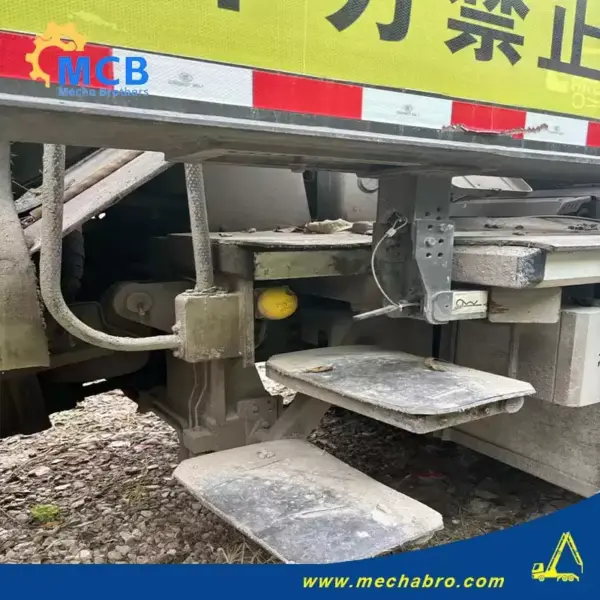 1737442332638670.jpg.webp No. 250108P654, 2020 Zoomlion 63m Concrete Pump Truck