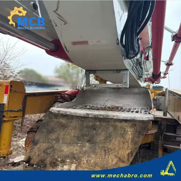 No. 250108P656, 2021 XCMG 62m Concrete Pump Truck