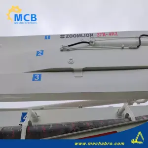 No. 250213P666, 2010 Zoomlion 37m concrete pump truck