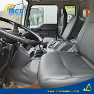 No. 250213P666, 2010 Zoomlion 37m concrete pump truck