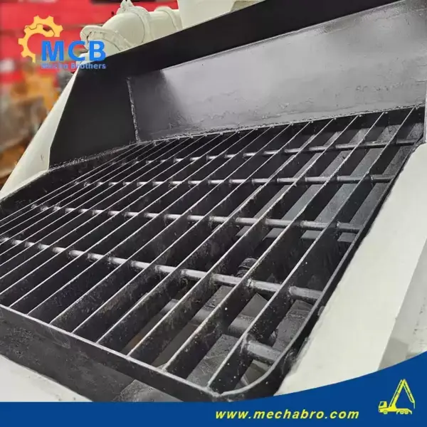 No. 250213P666, 2010 Zoomlion 37m concrete pump truck