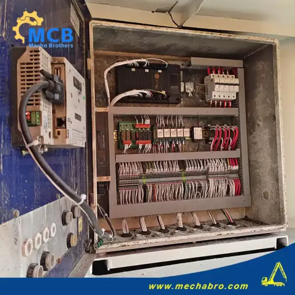 No. 250213P666, 2010 Zoomlion 37m concrete pump truck