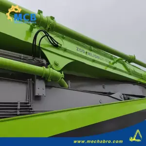 No. 250214P668, 2013 Zoomlion 52m Concrete Pump Truck