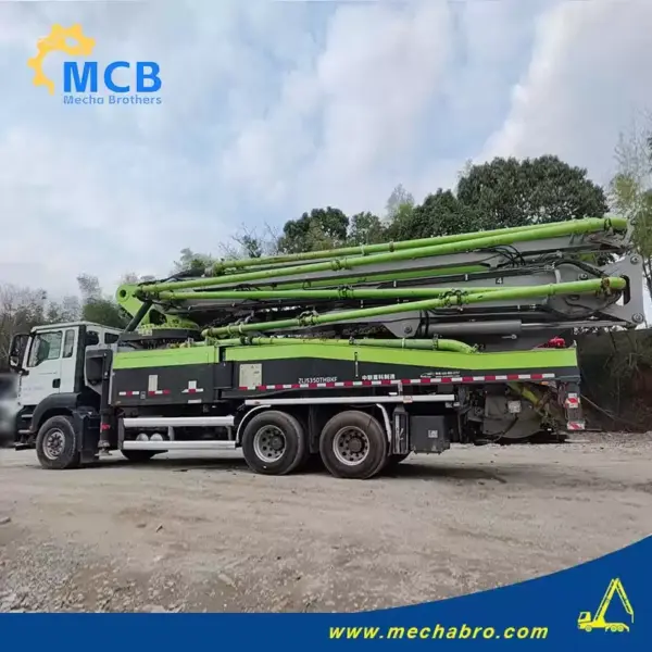 No. 250303P674, 2021 Zoomlion 52m Concrete Pump Truck