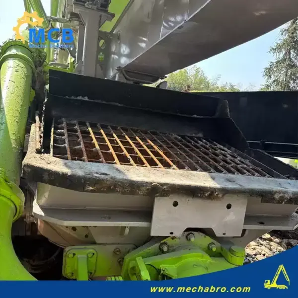 No. 250318P686, 2020 Zoomlion 56m Concrete Pump Truck