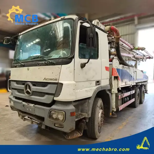 No. 250322P691, 2011  Zoomlion 38m Concrete Pump Truck