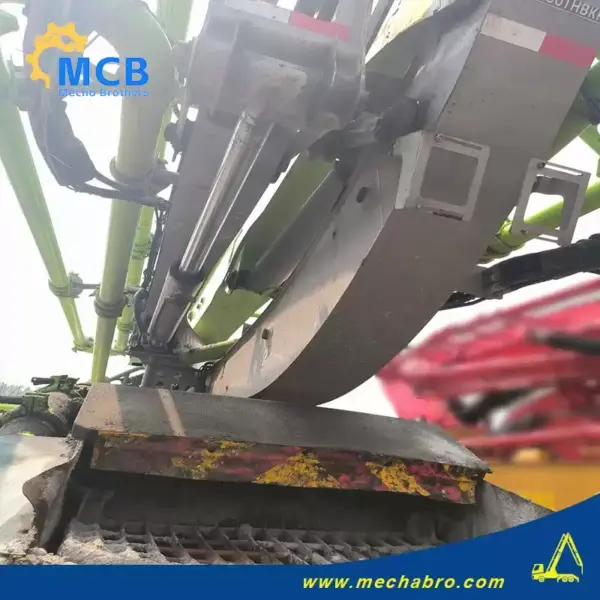 1744286535173091.jpg.webp No. 250327P697, 2023 Zoomlion 38m Concrete Pump Truck