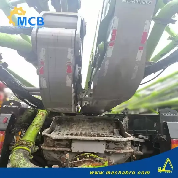 No. 250410P705, 2021 Zoomlion 63m Concrete Pump Truck