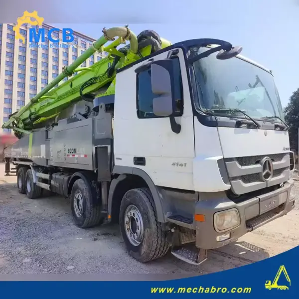 No. 250324P695, 2017 Zoomlion 56m Concrete Pump Truck