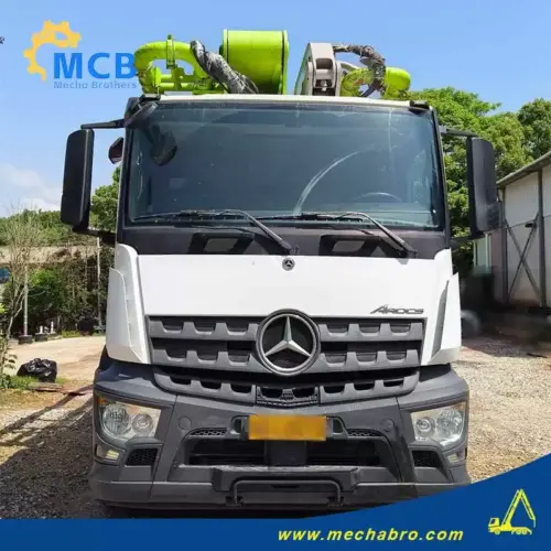 No. 250427P718, 2021 Zoomlion 52m Concrete Pump Truck