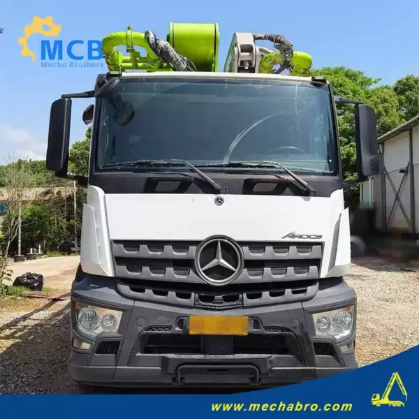 No. 250427P718, 2021 Zoomlion 52m Concrete Pump Truck