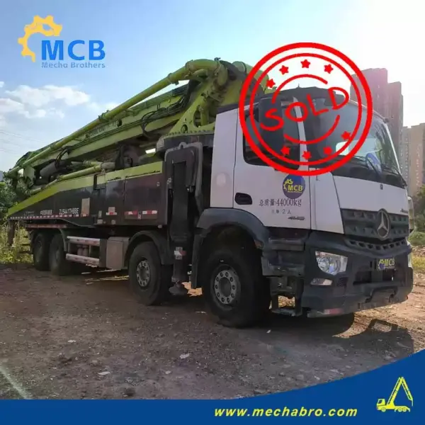 No. 250410P703, 2020 Zoomlion 52m Concrete Pump Truck