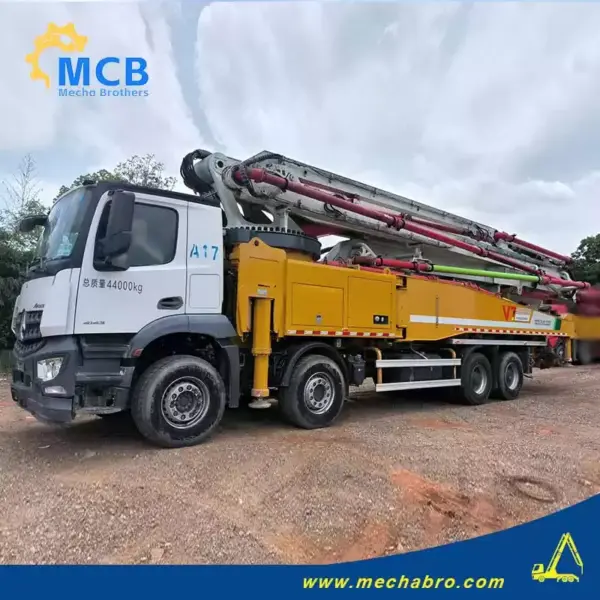 No. 250327P698-8, 2021 XCMG 58m Concrete Pump Truck