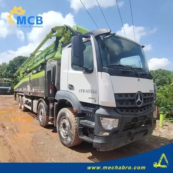 No. 250418P711, 2020 Zoomlion 63m Concrete Pump Truck