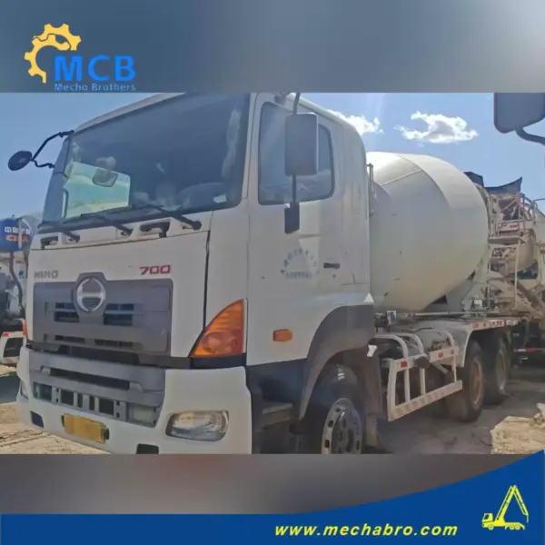 No. 250604P726, 2011  Zoomlion 10m³ Truck Mixer